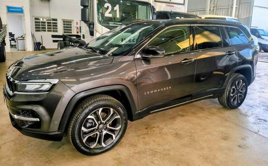 JEEP-COMMANDER-2022