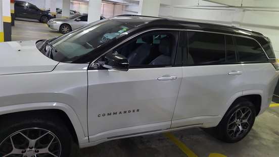 JEEP-COMMANDER-2022