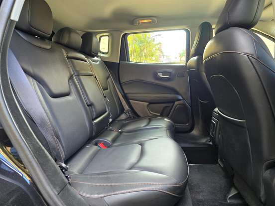 JEEP-COMPASS-2.0 16V DIESEL NIGHT EAGLE 4X4 AUTOMÁTICO JEEP-COMPASS-2017