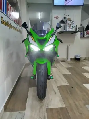 KAWASAKI-NINJA ZX-6R-2025