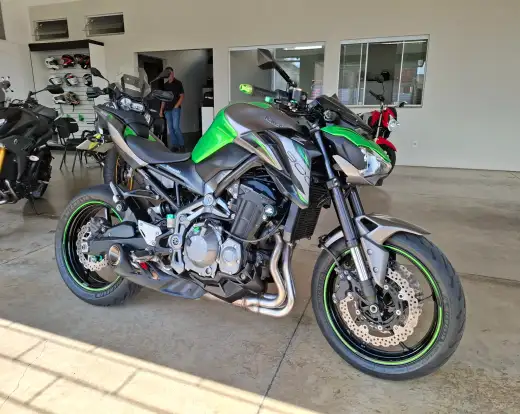 KAWASAKI-Z900-2019