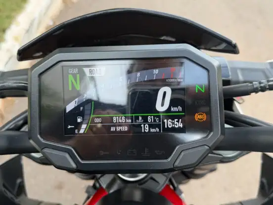 KAWASAKI-Z900 KAWASAKI-Z900-2023
