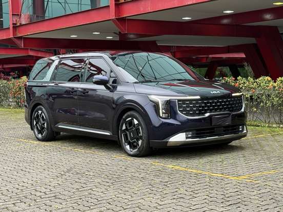 KIA-CARNIVAL-2024