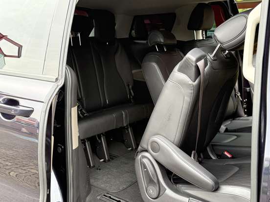 KIA-CARNIVAL-2024