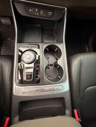 KIA-CARNIVAL-2025