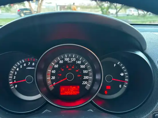 KIA-CERATO-1.6 EX2 SEDAN 16V GASOLINA 4P AUTOMÁTICO KIA-CERATO-2010