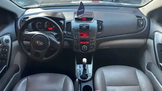 KIA-CERATO-2010