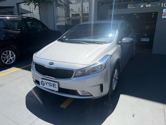 KIA-CERATO-1.6 SX 16V FLEX 4P AUTOMÁTICO KIA-CERATO-2017