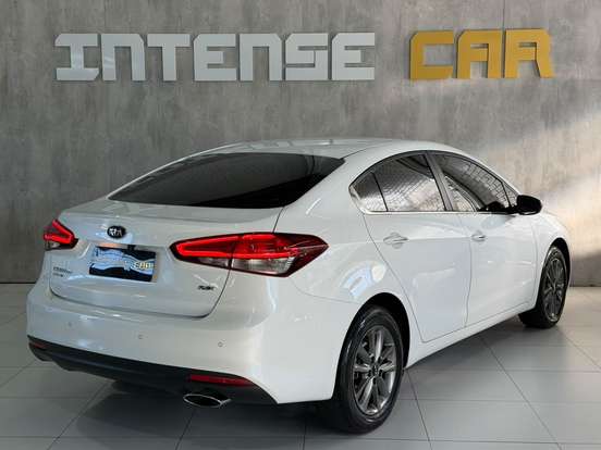 KIA-CERATO-1.6 SX 16V FLEX 4P AUTOMÁTICO KIA-CERATO-2018
