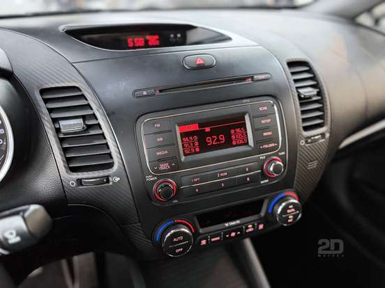 KIA-CERATO-1.6 SX 16V FLEX 4P AUTOMÁTICO KIA-CERATO-2013