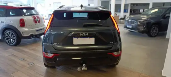 KIA-NIRO-2024