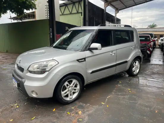 KIA-SOUL-1.6 EX 16V FLEX 4P AUTOMÁTICO KIA-SOUL-2011