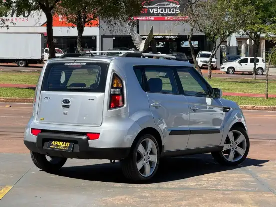 KIA-SOUL-1.6 U.173 16V FLEX 4P AUTOMÁTICO KIA-SOUL-2011