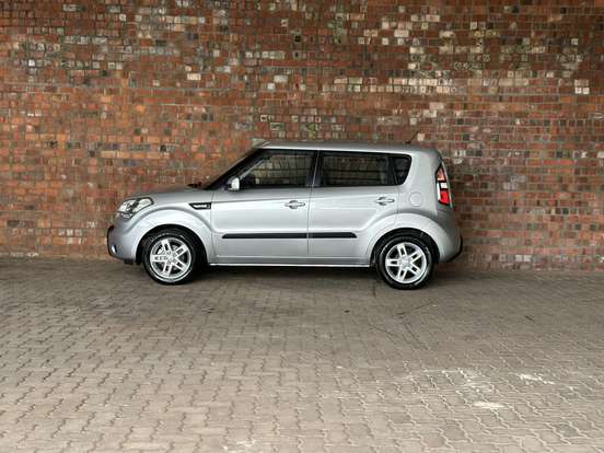 KIA-SOUL-2011
