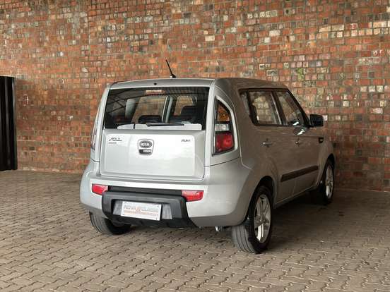 KIA-SOUL-2011