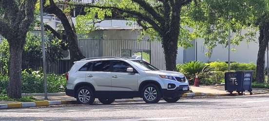 KIA-SORENTO-2012