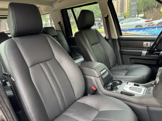 LAND ROVER-DISCOVERY-3.0 SE SDV6 4X4 TURBO DIESEL INTERCOOLER 4P AUTOMÁTICO LAND ROVER-DISCOVERY-2014