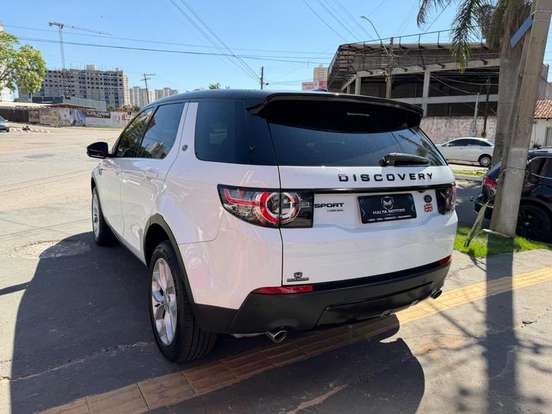 LAND ROVER-DISCOVERY-3.0 HSE SDV6 4X4 TURBO DIESEL INTERCOOLER 4P AUTOMÁTICO LAND ROVER-DISCOVERY-2015