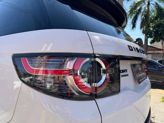 LAND ROVER-DISCOVERY-3.0 HSE SDV6 4X4 TURBO DIESEL INTERCOOLER 4P AUTOMÁTICO LAND ROVER-DISCOVERY-2015
