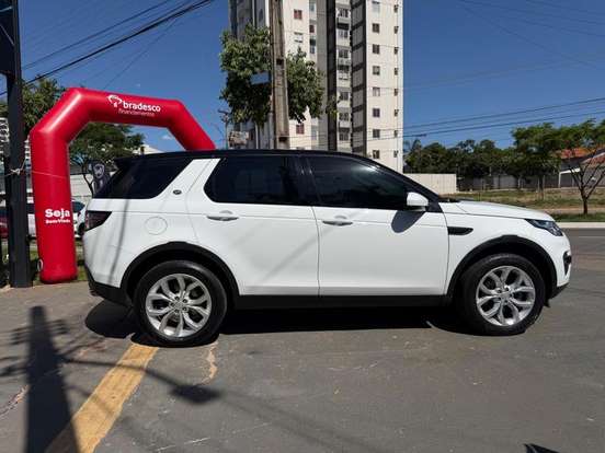 LAND ROVER-DISCOVERY-2015