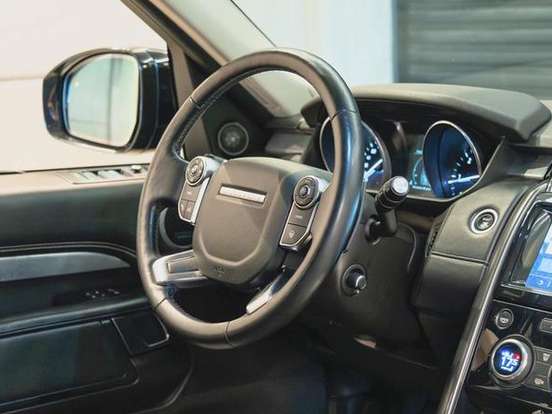 LAND ROVER-DISCOVERY-3.0 V6 TD6 DIESEL FIRST EDITION 4WD AUTOMÁTICO LAND ROVER-DISCOVERY-2017