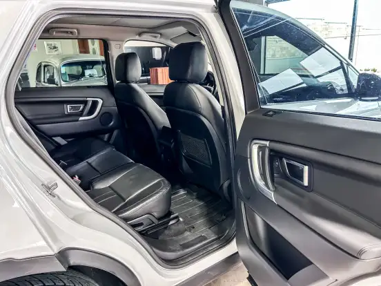 LAND ROVER-DISCOVERY SPORT-2016