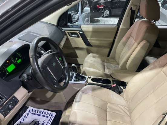 LAND ROVER-FREELANDER 2-2011