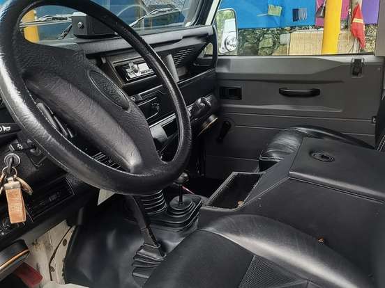 LAND ROVER-DEFENDER-2.5 CSW 110 4X4 TURBO DIESEL 4P MANUAL LAND ROVER-DEFENDER-2000