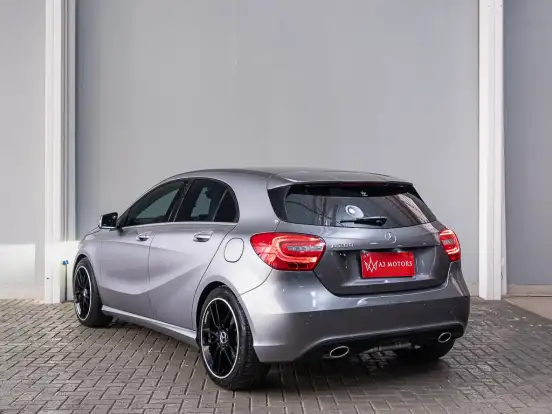 MERCEDES-BENZ-A 200-2014