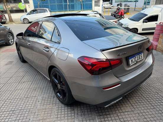 MERCEDES-BENZ-A 200-2020