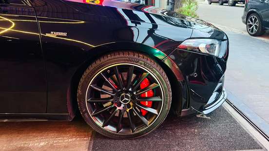 MERCEDES-BENZ-A 35 AMG-2023