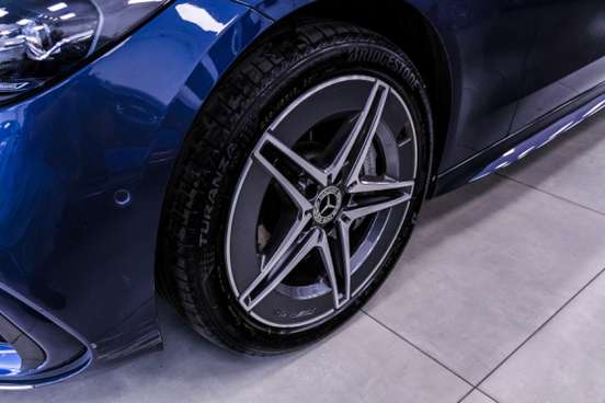 MERCEDES-BENZ-C 200-2024
