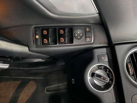 MERCEDES-BENZ-C 200-2012