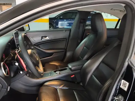 MERCEDES-BENZ-CLA 180-1.6 CGI GASOLINA 7G-DCT MERCEDES-BENZ-CLA 180-2018