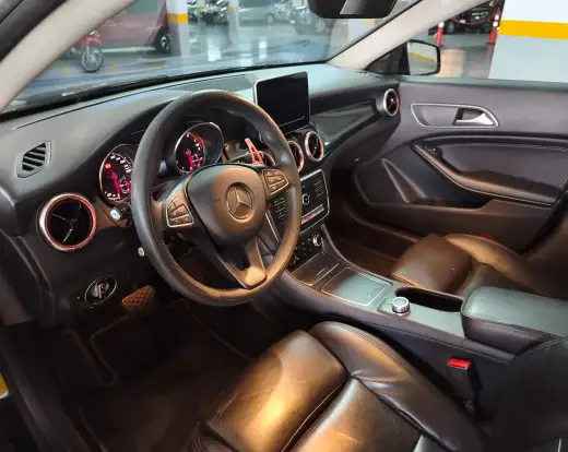 MERCEDES-BENZ-CLA 180-2018