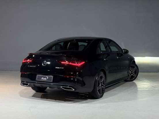 MERCEDES-BENZ-CLA 200-2024