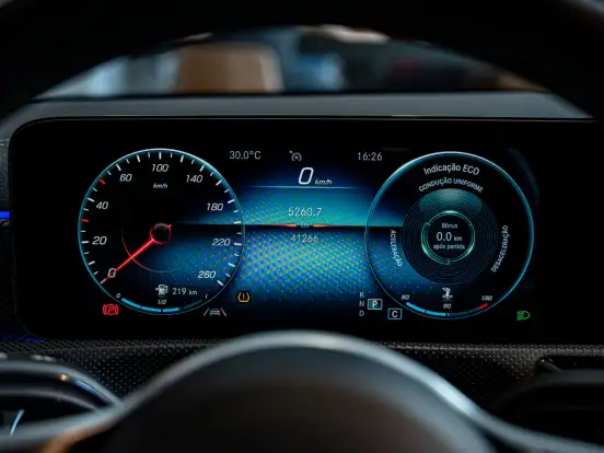 MERCEDES-BENZ-CLA 250-2.0 CGI GASOLINA 7G-DCT MERCEDES-BENZ-CLA 250-2022