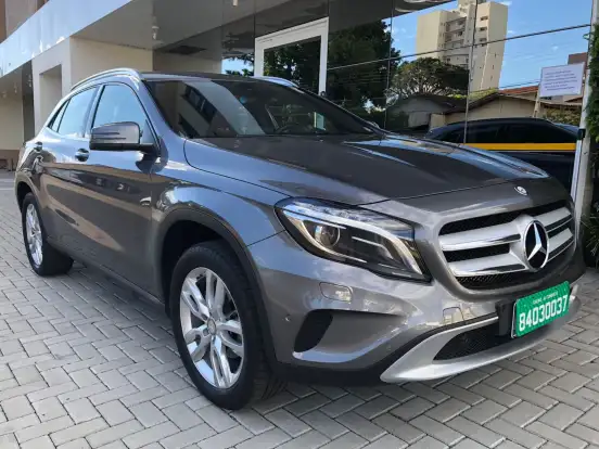 MERCEDES-BENZ-GLA 200-1.6 CGI ADVANCE 16V TURBO FLEX 4P AUTOMÁTICO MERCEDES-BENZ-GLA 200-2015