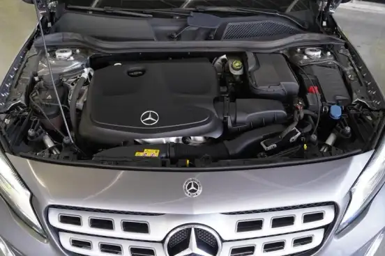 MERCEDES-BENZ-GLA 200-2019