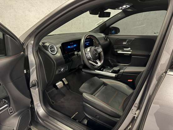 MERCEDES-BENZ-GLA 200-1.3 GCI GASOLINA AMG LINE 7G-DCT MERCEDES-BENZ-GLA 200-2022