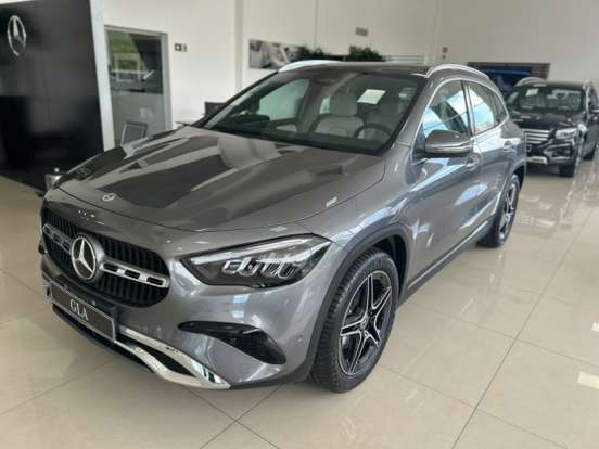 MERCEDES-BENZ-GLA 200-2026