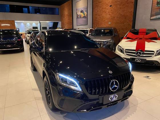 MERCEDES-BENZ GLA 200 1.6 CGI FLEX ADVANCE 7G-DCT