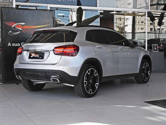 MERCEDES-BENZ-GLA 200-1.6 CGI FLEX ADVANCE 7G-DCT MERCEDES-BENZ-GLA 200-2018