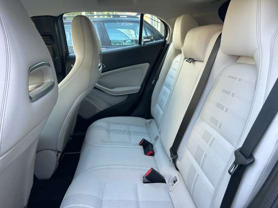 MERCEDES-BENZ-GLA 200-1.6 CGI FLEX ADVANCE 7G-DCT MERCEDES-BENZ-GLA 200-2018