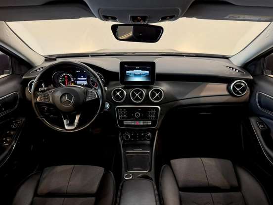 MERCEDES-BENZ-GLA 200-1.6 CGI FLEX STYLE 7G-DCT MERCEDES-BENZ-GLA 200-2017
