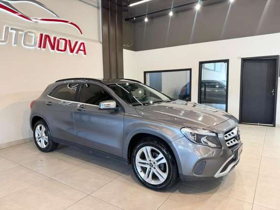 MERCEDES-BENZ-GLA 200-2017