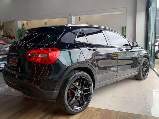 MERCEDES-BENZ-GLA 200-2018