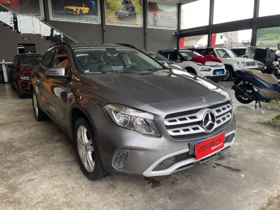 MERCEDES-BENZ-GLA 200-1.6 CGI FLEX STYLE 7G-DCT MERCEDES-BENZ-GLA 200-2017