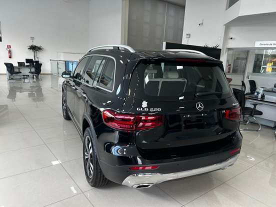 MERCEDES-BENZ-GLB 220-2.0 MHEV PROGRESSIVE 4MATIC 8G-DCT MERCEDES-BENZ-GLB 220-2026