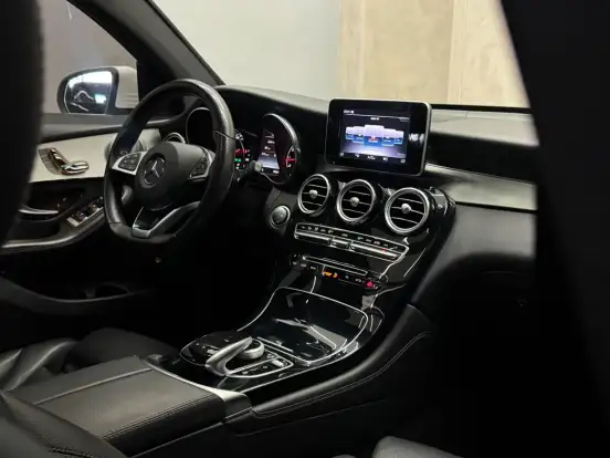 MERCEDES-BENZ-GLC 250-2018